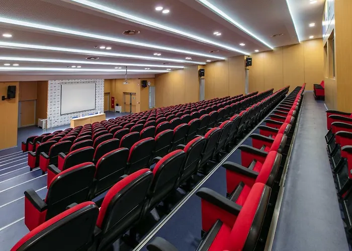 Iut 3* トラヴニク